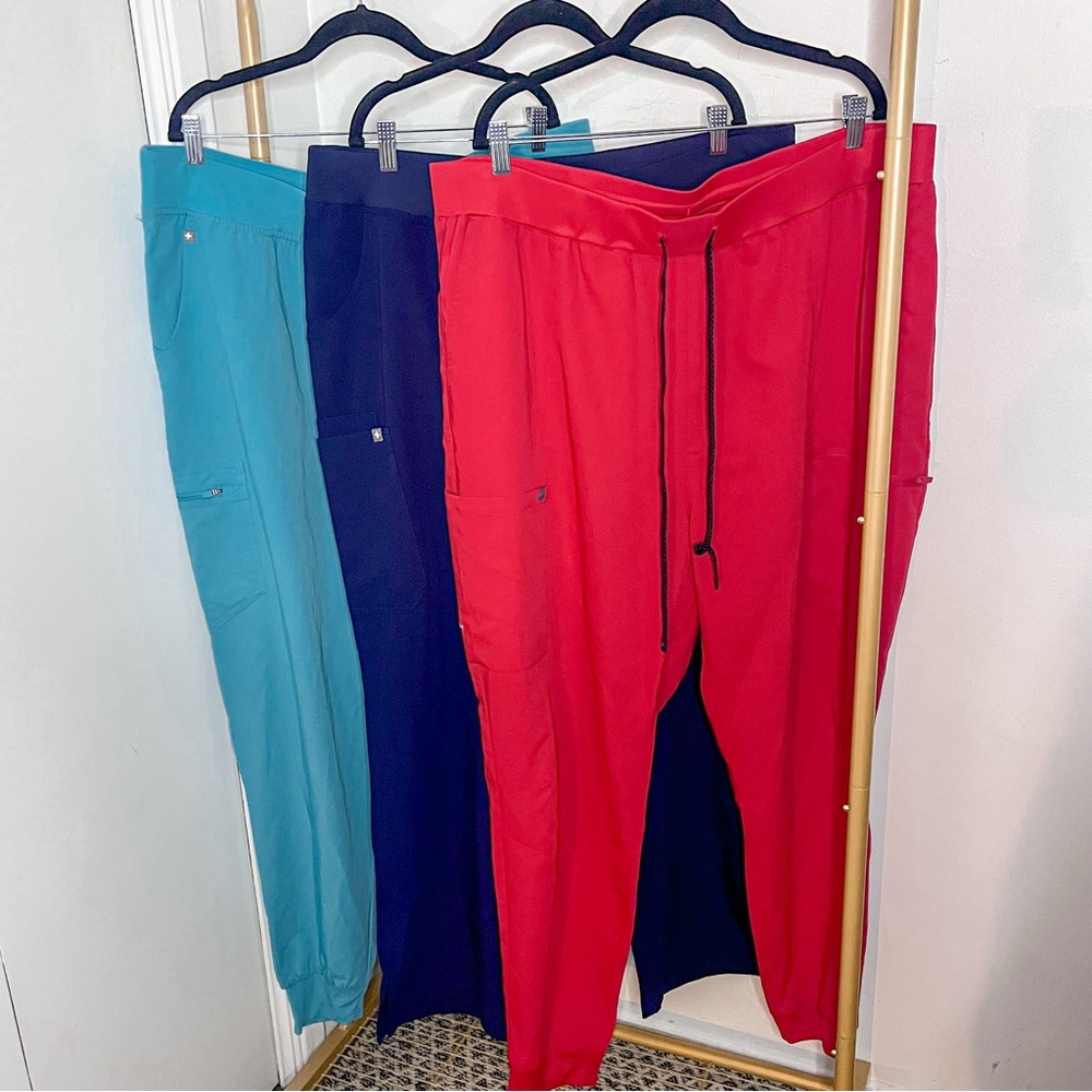 New FIGS & Fabletics Medical Scrubs Unisex Pants Bundle Size 3x/4x - Picture 1 of 8